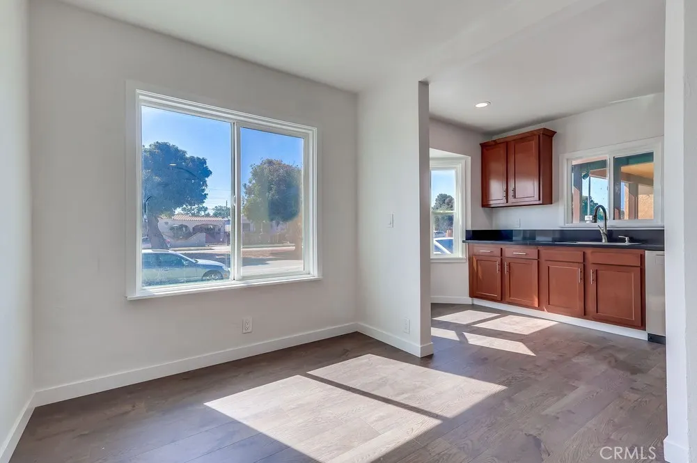 521 W 98th, Los Angeles, California 90044 home-pic-13