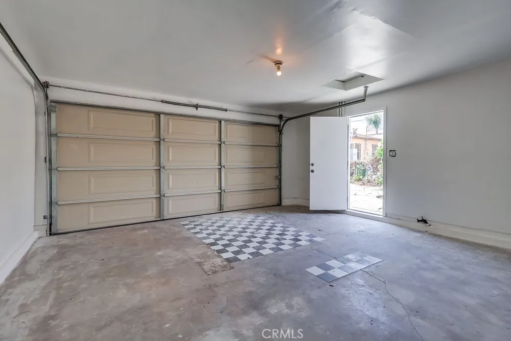 521 W 98th, Los Angeles, California 90044 home-pic-50