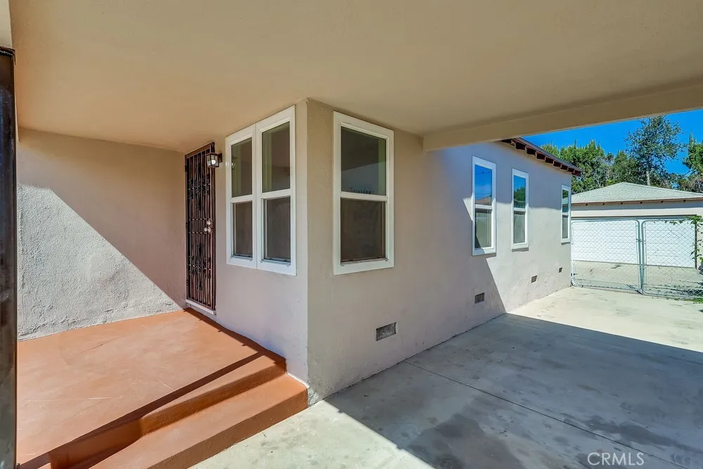 521 W 98th, Los Angeles, California 90044 home-pic-5