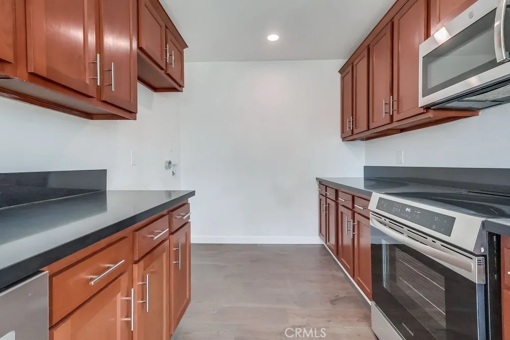521 W 98th, Los Angeles, California 90044 home-pic-22