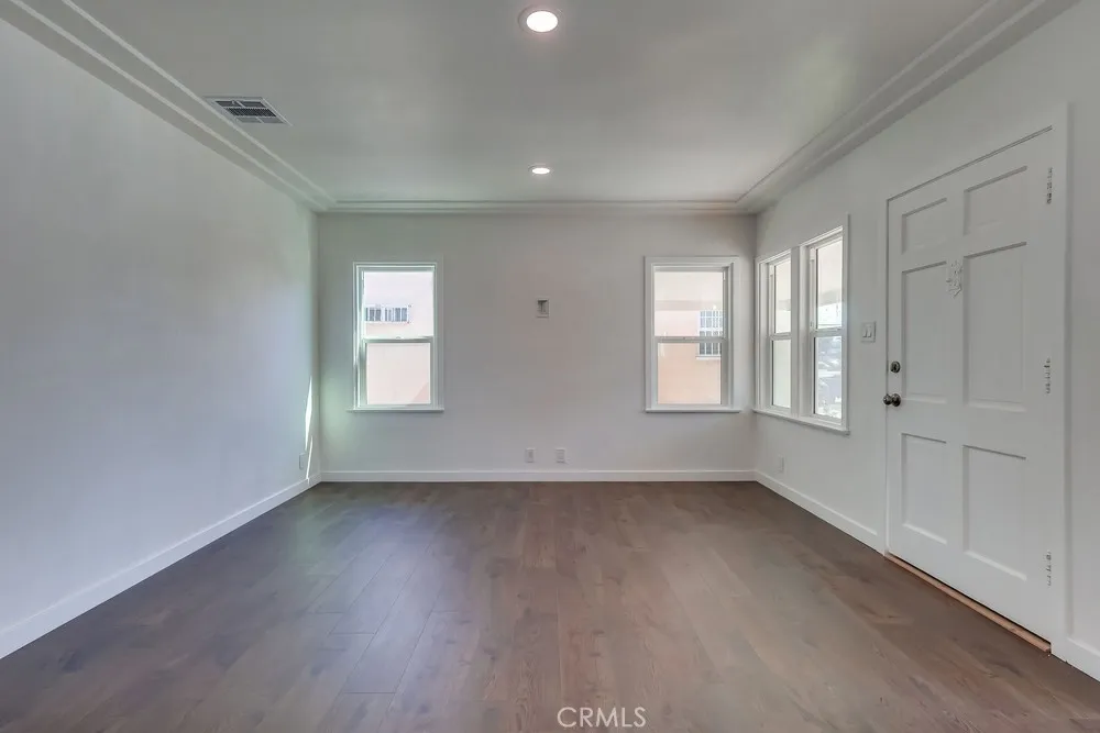521 W 98th, Los Angeles, California 90044 home-pic-10