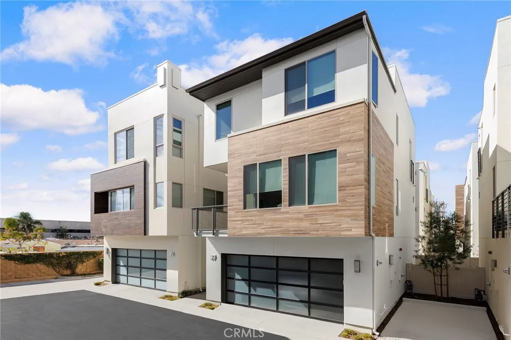 77 Ebb Tide Circle, Newport Beach, California 92663 home-pic-0