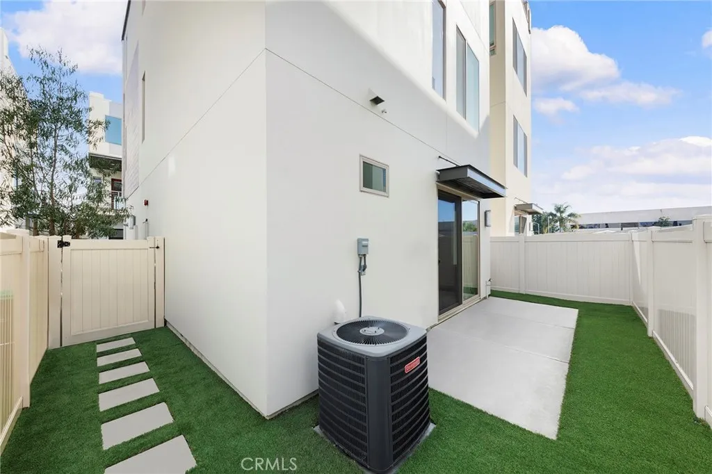 77 Ebb Tide Circle, Newport Beach, California 92663 home-pic-54