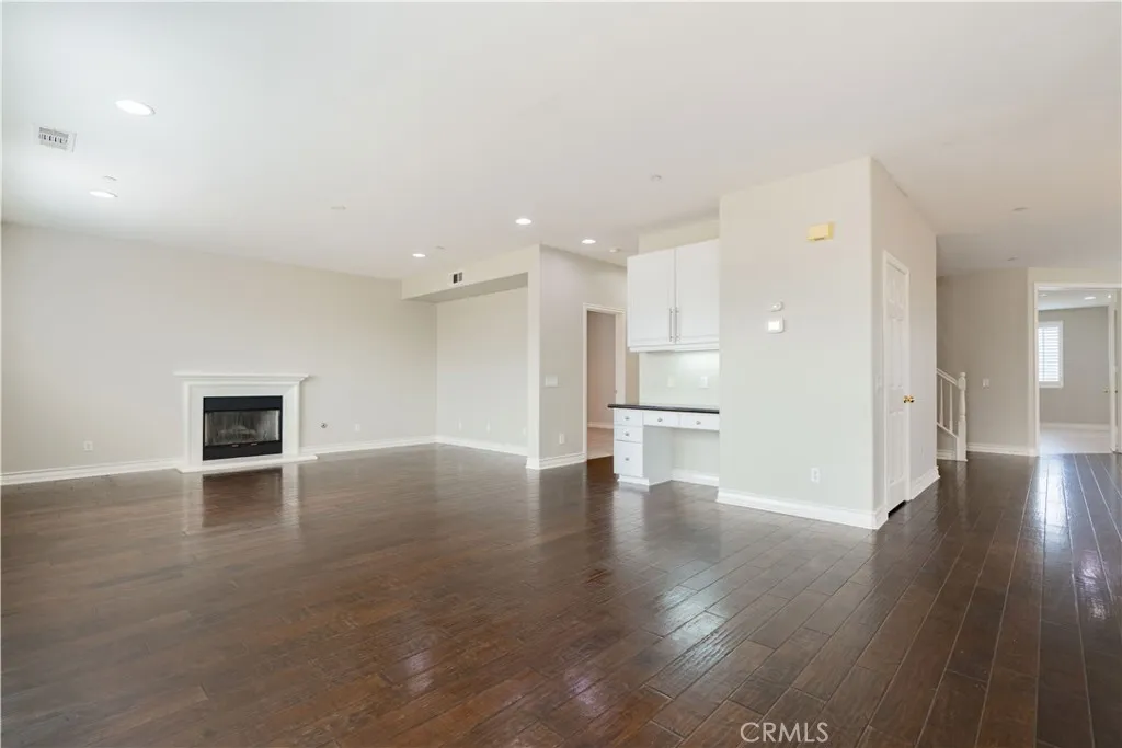 15751 Snowy Peak, Fontana, California 92336 home-pic-6