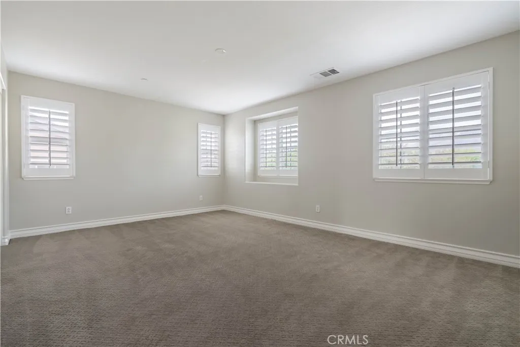 15751 Snowy Peak, Fontana, California 92336 home-pic-21