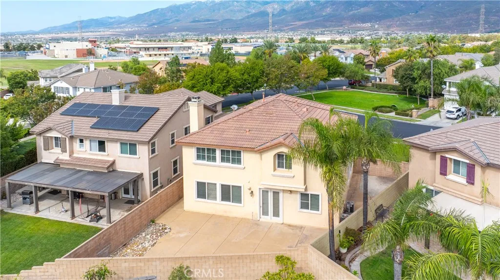 15751 Snowy Peak, Fontana, California 92336 home-pic-22