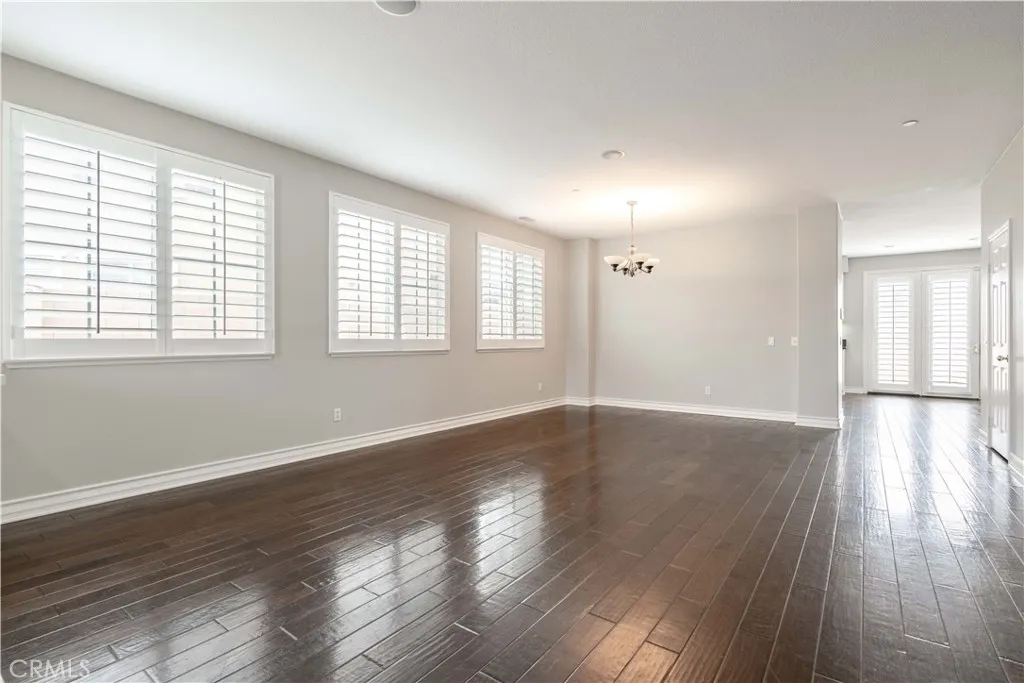 15751 Snowy Peak, Fontana, California 92336 home-pic-3
