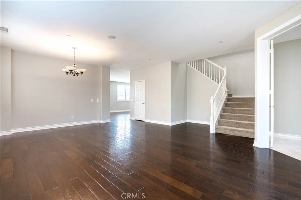 15751 Snowy Peak, Fontana, California 92336 home-pic-4