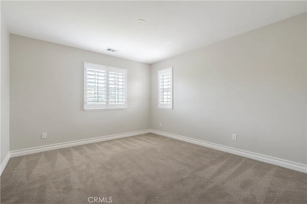 15751 Snowy Peak, Fontana, California 92336 home-pic-19