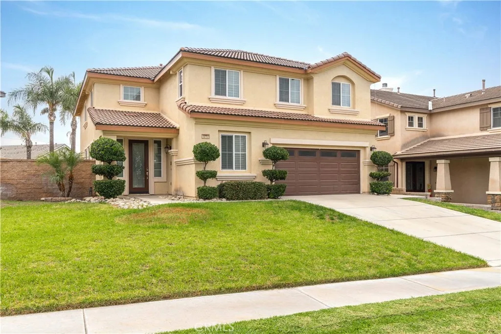 15751 Snowy Peak, Fontana, California 92336 home-pic-0
