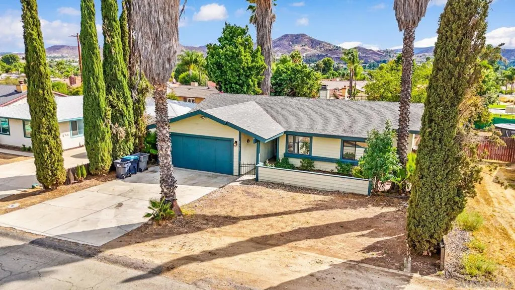 23589 Vista Way, Menifee, California 92587 home-pic-1