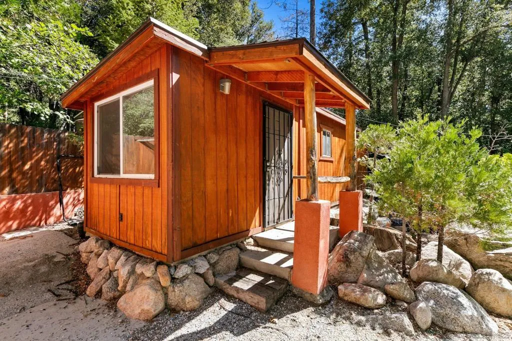 24655 Upper Rim Rock Road, Idyllwild, California 92549 home-pic-13