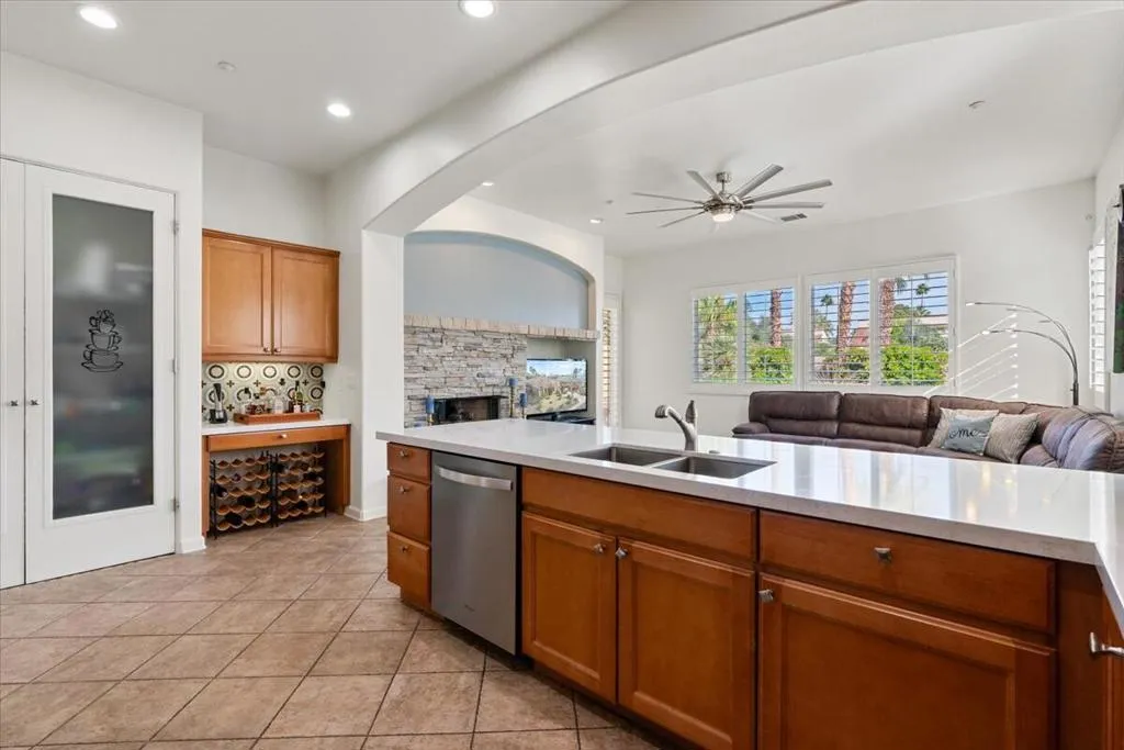22 Vista Mirage Way, Rancho Mirage, California 92270 home-pic-19