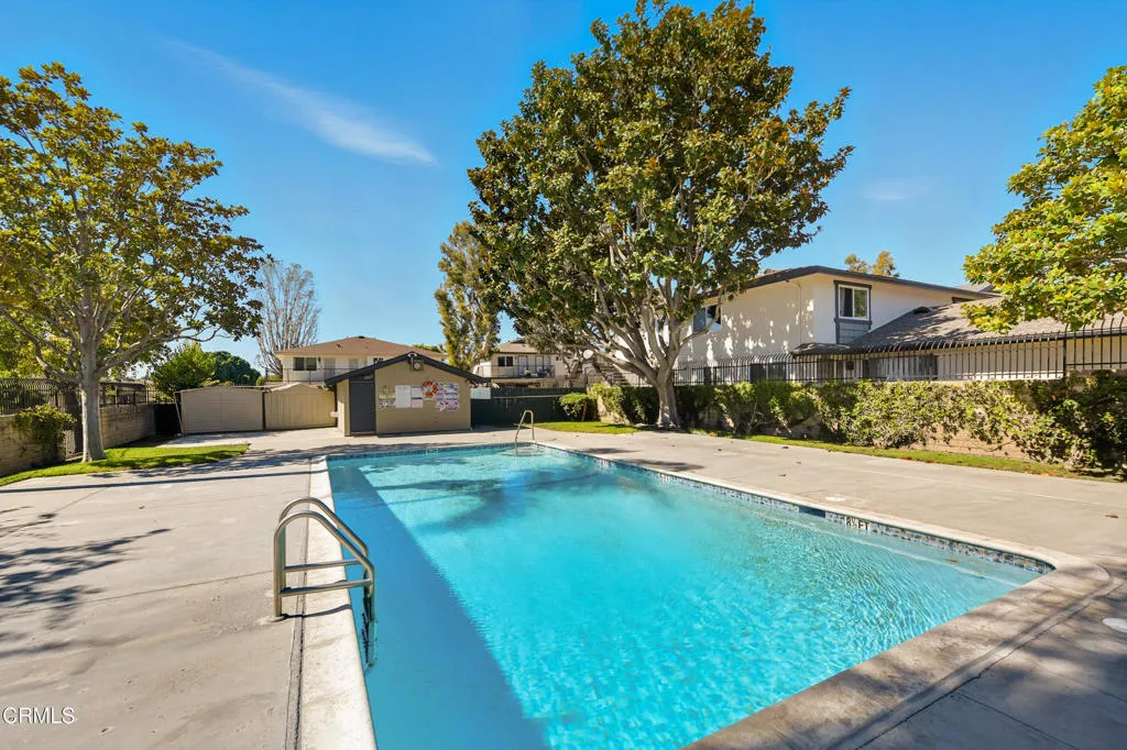 1210 Carlsbad Place, Ventura, California 93003 home-pic-20