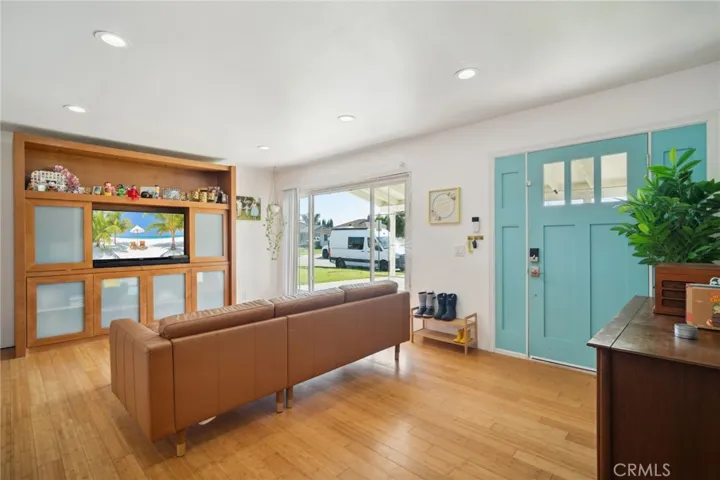 14037 Mystic Street, Whittier, California 90604