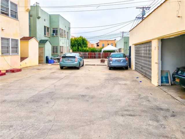 445 N Spaulding, Los Angeles, California 90036