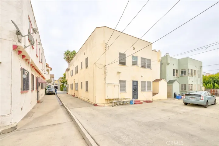 445 N Spaulding, Los Angeles, California 90036