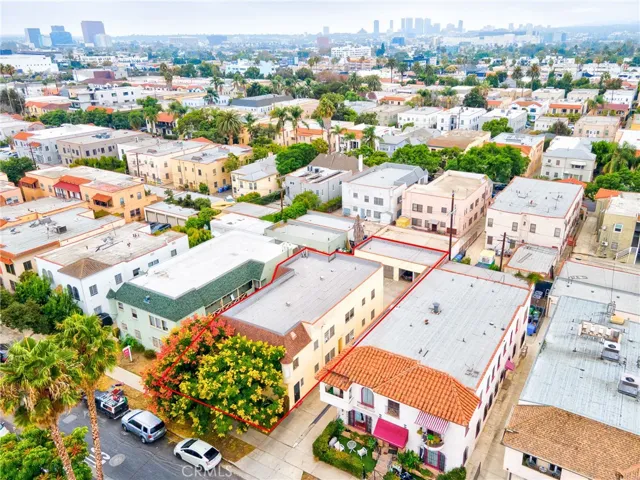 445 N Spaulding, Los Angeles, California 90036