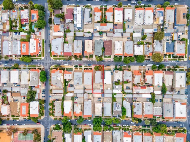 445 N Spaulding, Los Angeles, California 90036