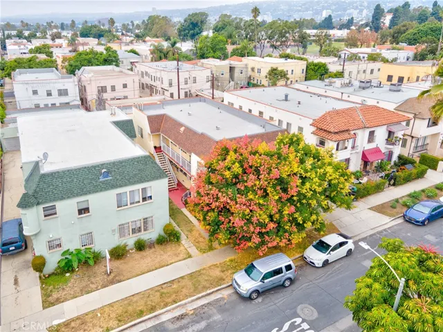 445 N Spaulding, Los Angeles, California 90036