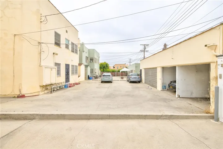 445 N Spaulding, Los Angeles, California 90036