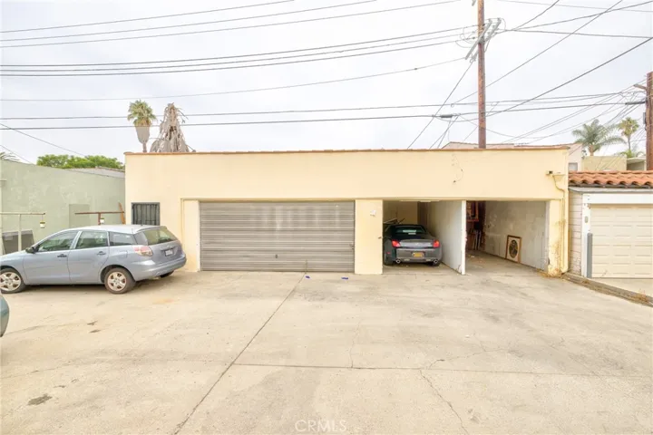 445 N Spaulding, Los Angeles, California 90036