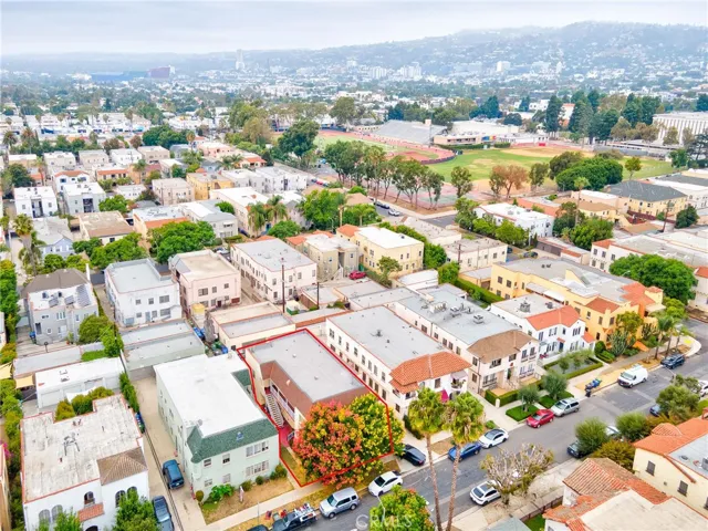 445 N Spaulding, Los Angeles, California 90036