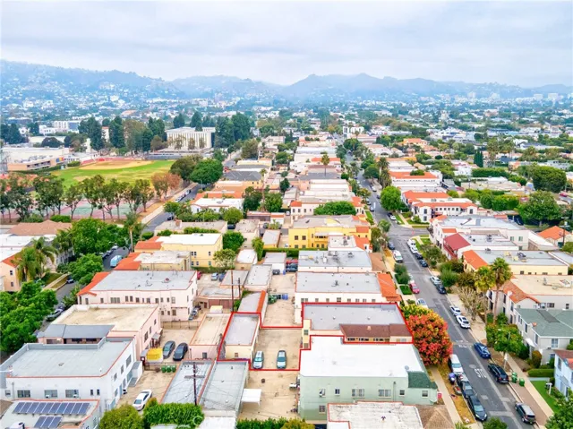 445 N Spaulding, Los Angeles, California 90036