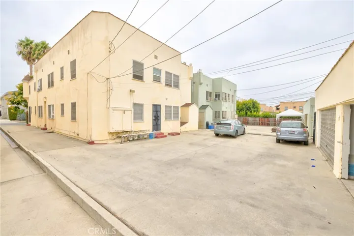 445 N Spaulding, Los Angeles, California 90036