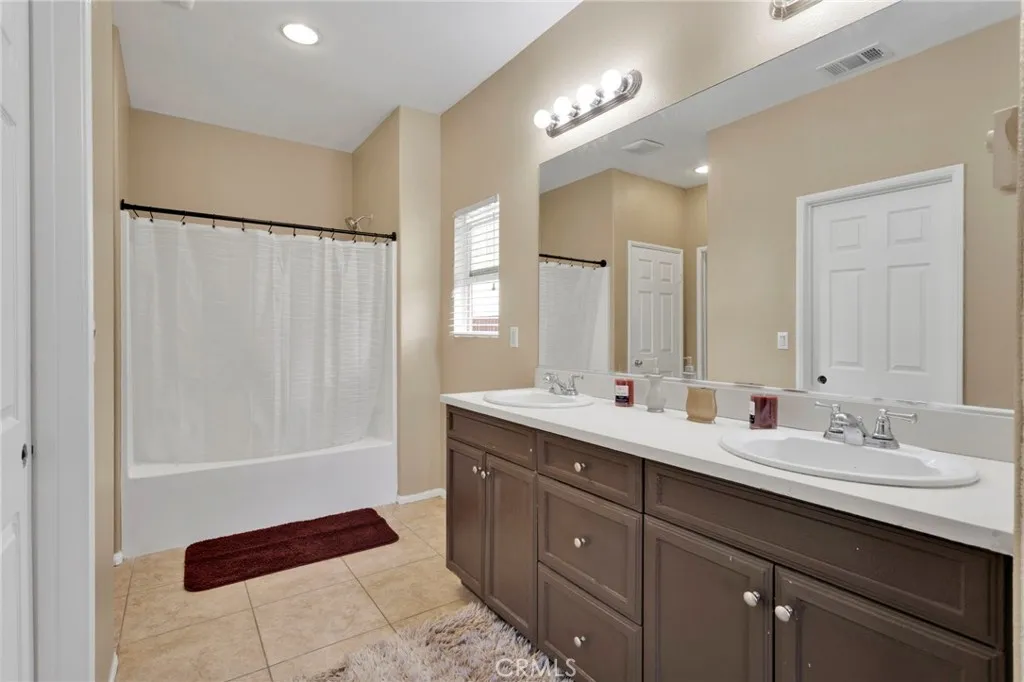 14245 Purple Canyon, Adelanto, California 92301 home-pic-28