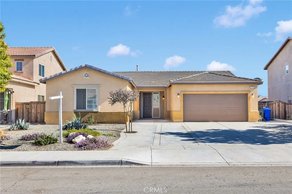14245 Purple Canyon, Adelanto, California 92301 home-pic-1