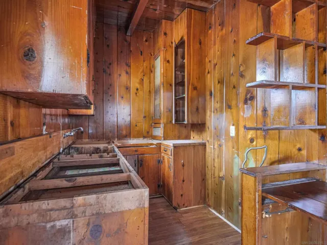 818 kitchen