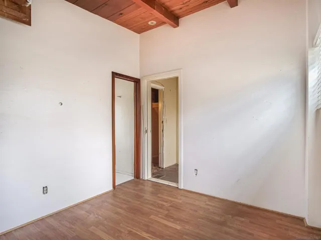 818 bedroom