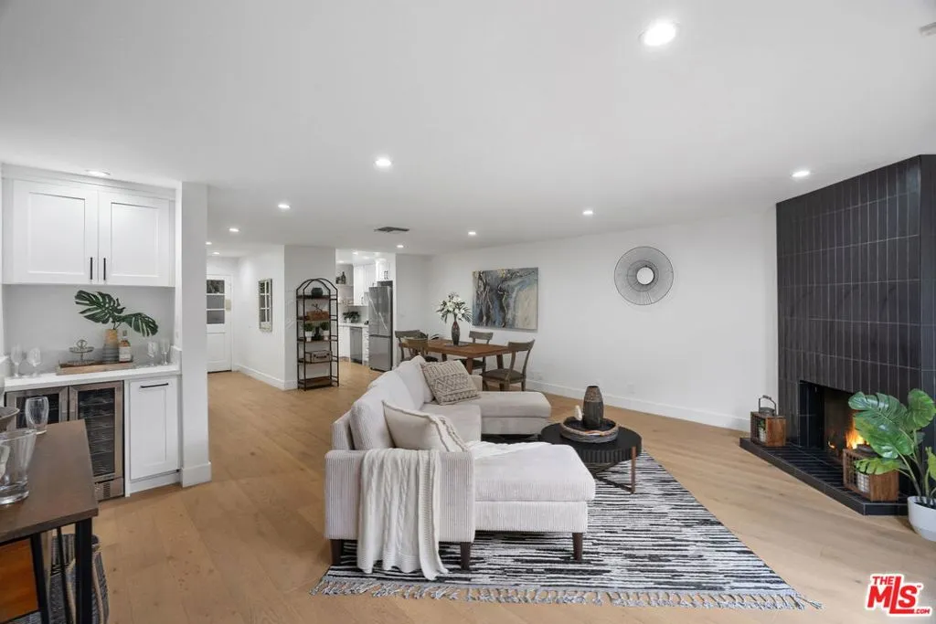 1807 10th Street 3, Santa Monica, California 90404 home-pic-0