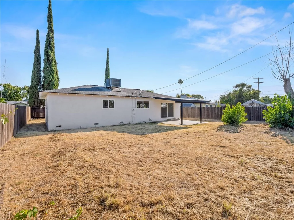 1028 W Holland Avenue, Fresno, California 93705 home-pic-27
