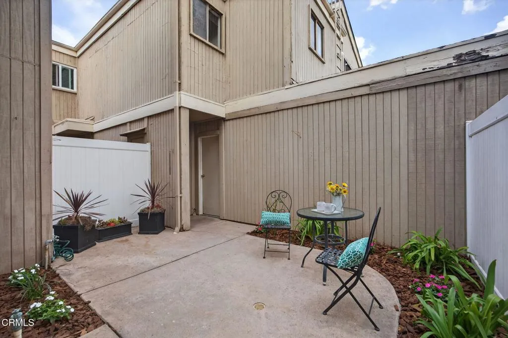 1273 San Simeon Court 7, Ventura, California 93003 home-pic-28