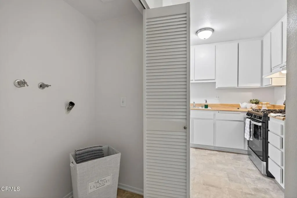 1273 San Simeon Court 7, Ventura, California 93003 home-pic-16