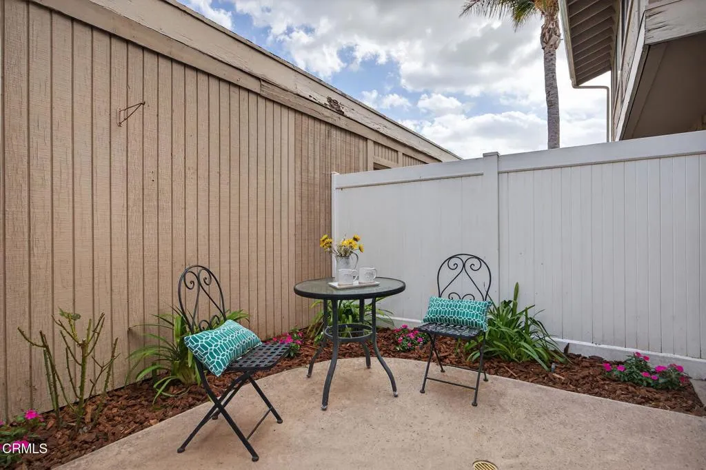 1273 San Simeon Court 7, Ventura, California 93003 home-pic-29