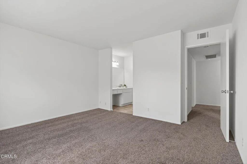 1273 San Simeon Court 7, Ventura, California 93003 home-pic-17