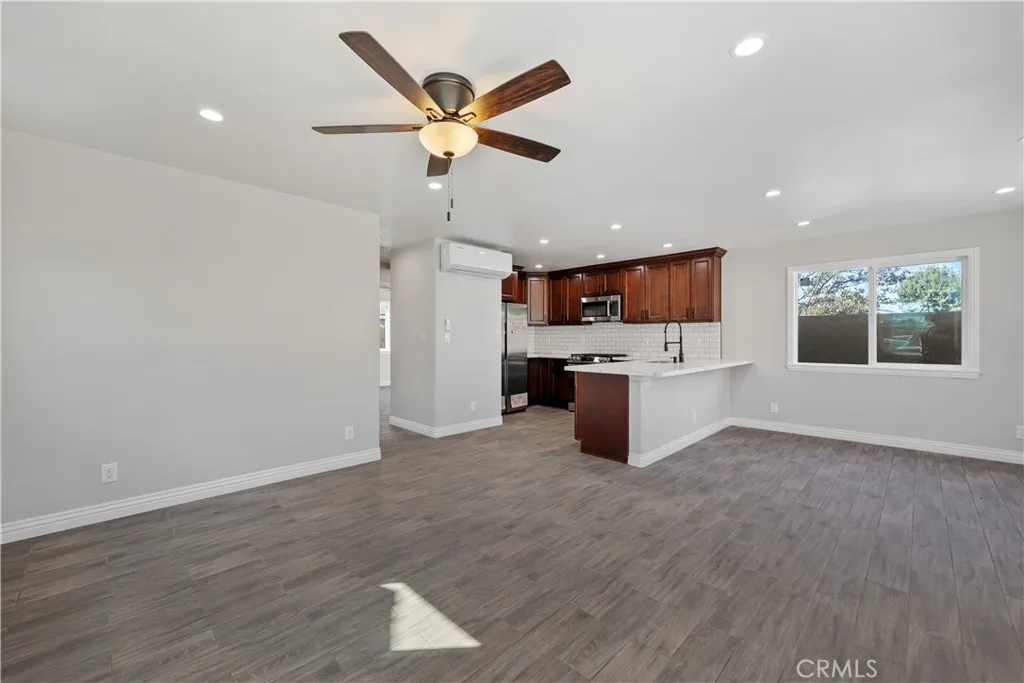 1620 E Mcmillan, Compton, California 90221 home-pic-22
