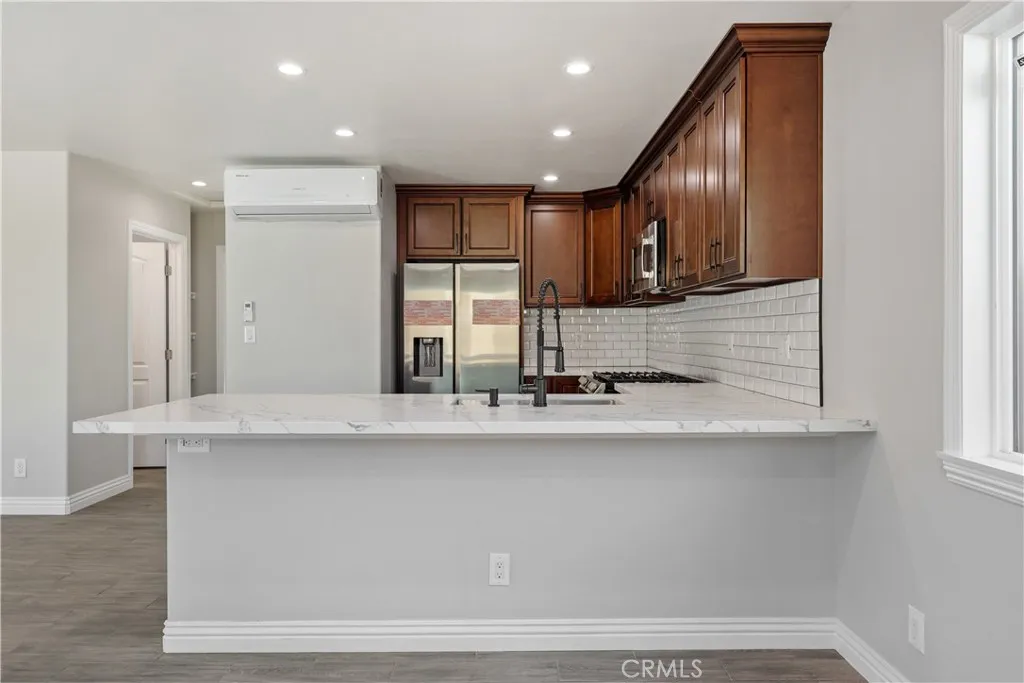 1620 E Mcmillan, Compton, California 90221 home-pic-31