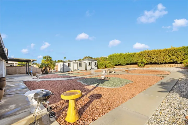 13335 Paoha, Apple Valley, California 92308