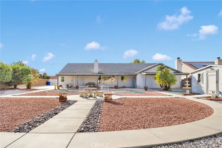 13335 Paoha, Apple Valley, California 92308
