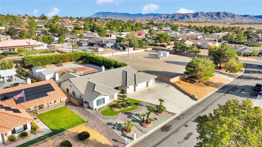13335 Paoha, Apple Valley, California 92308