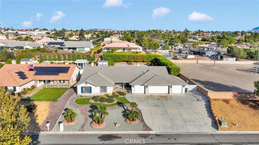 13335 Paoha, Apple Valley, California 92308