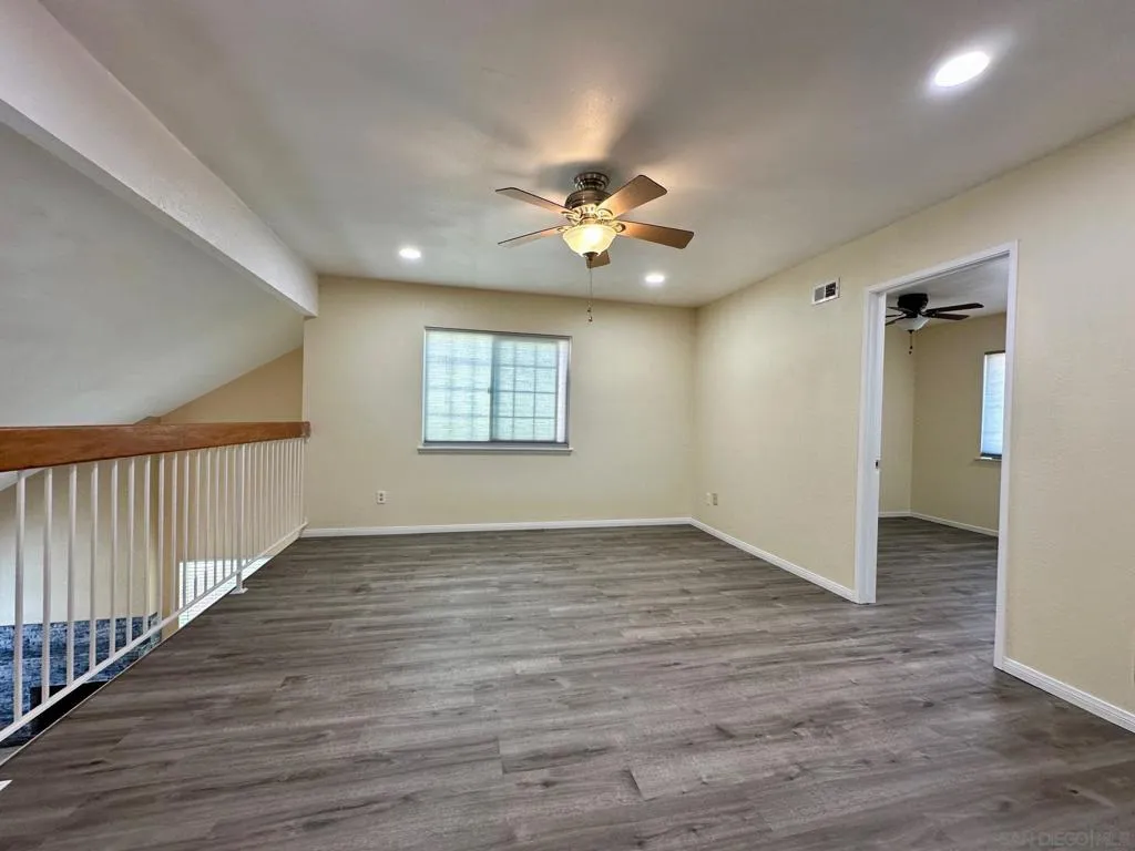 11377 Volans St, San Diego, California 92126 home-pic-8