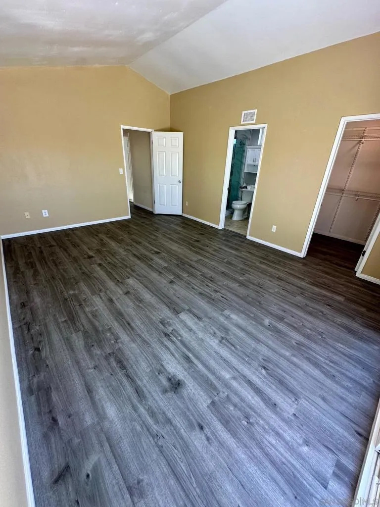 11377 Volans St, San Diego, California 92126 home-pic-9