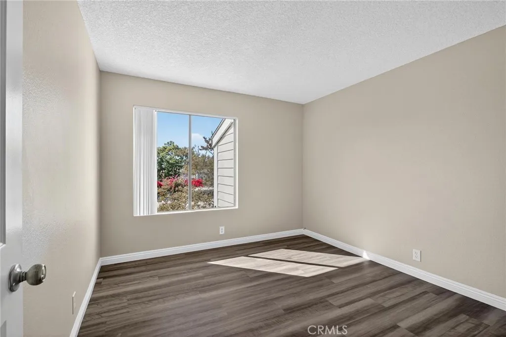 20547 S Vermont Avenue 2, Torrance, California 90502 home-pic-12