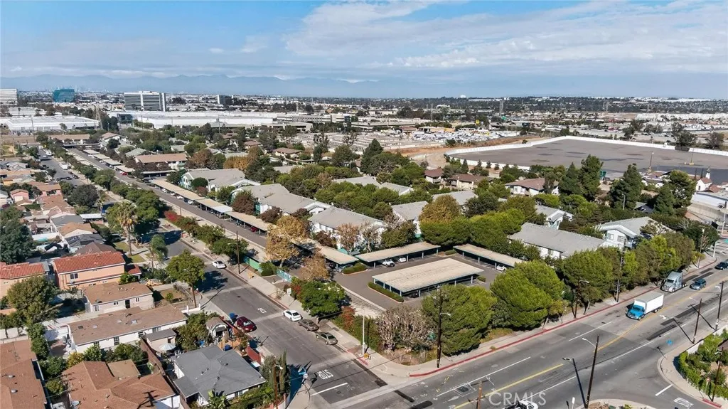 20547 S Vermont Avenue 2, Torrance, California 90502 home-pic-34