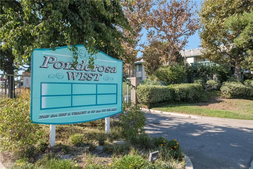 20547 S Vermont Avenue 2, Torrance, California 90502 home-pic-25